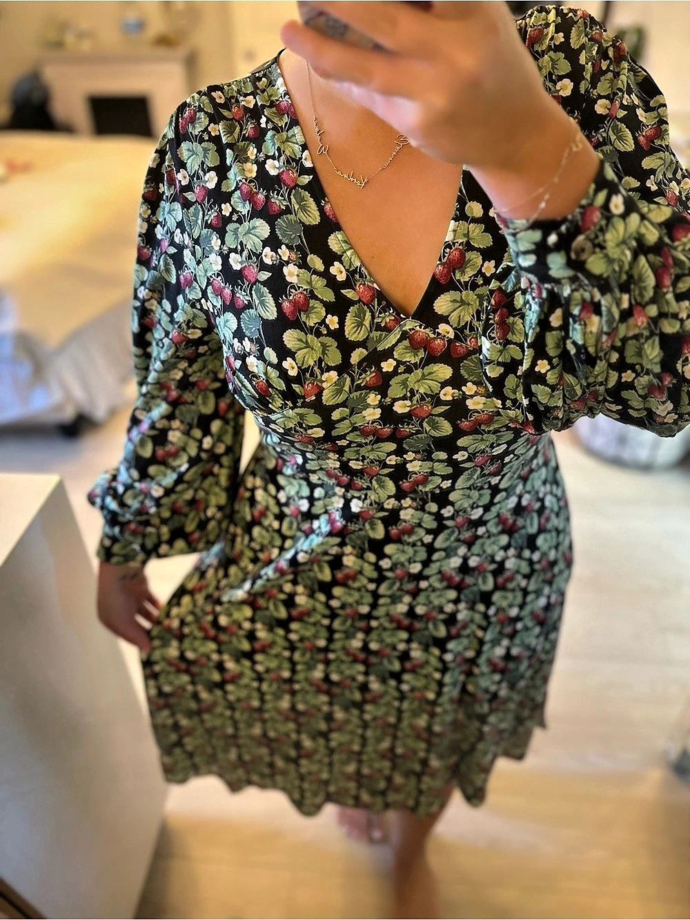 kate quinn strawberry vine Midi Dress in Black & Green Size Medium bamboo NWT - Picture 8 of 12